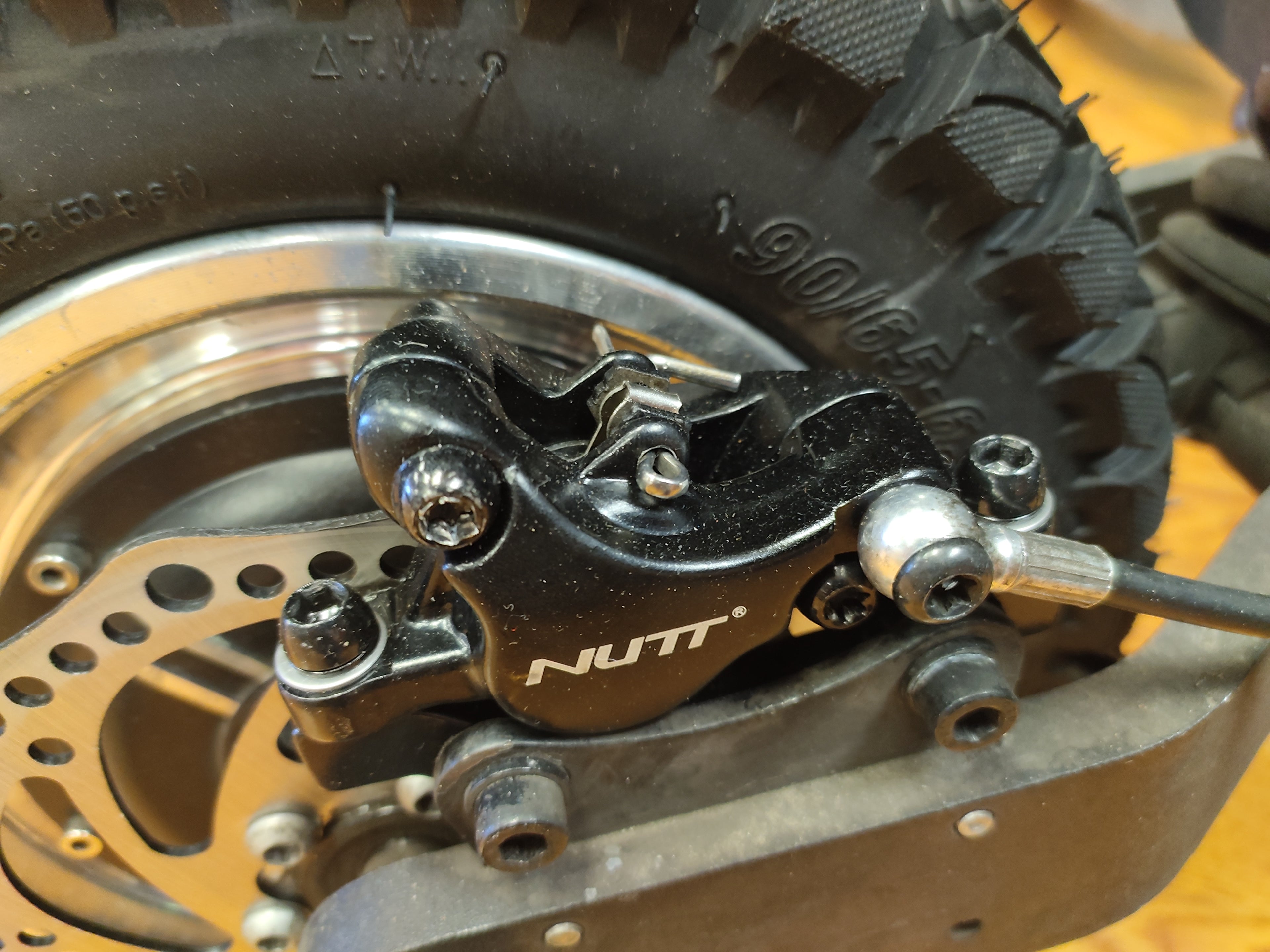Solar P1  PRO/FF LITE/EQ Disc Brake Caliper with Brake Line - Rear